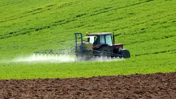 Fost ministru al Agriculturii: Peste 90% din fermierii români nu sunt performanți  