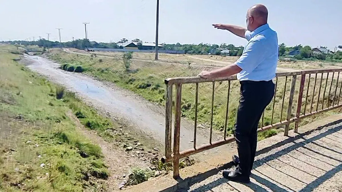 Un afluent al Dunării a secat complet! Primar: Din cauza secetei și a irigațiilor ilegale