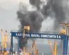Explozie și incendiu pe Șantierul Naval din Constanța. Puntea unei nave, cuprinsă de flăcări