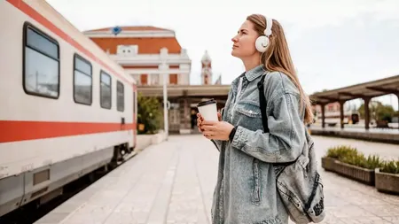 Călătorii gratuite în Europa pentru tinerii români. Ce criterii trebuie să îndeplinească