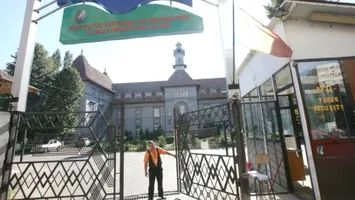 Adolescent internat la Psihiatrie după ce a ameninţat cu masacre. O fată de 14 ani i-ar fi complice