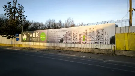 Apar primele blocuri într-un parc din Buzău. Consilierii PSD au votat recent scoaterea parcului din Ariile Naturale Protejate