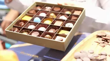 Pralinele cu jumări, noul desert care a reușit să doboare ciocolata din Dubai. Cât costă?