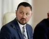 Mircea Fechet critică dur traseismul politic. „Oamenii își schimbă convingerile mai repede decât își schimbă cămașa”
