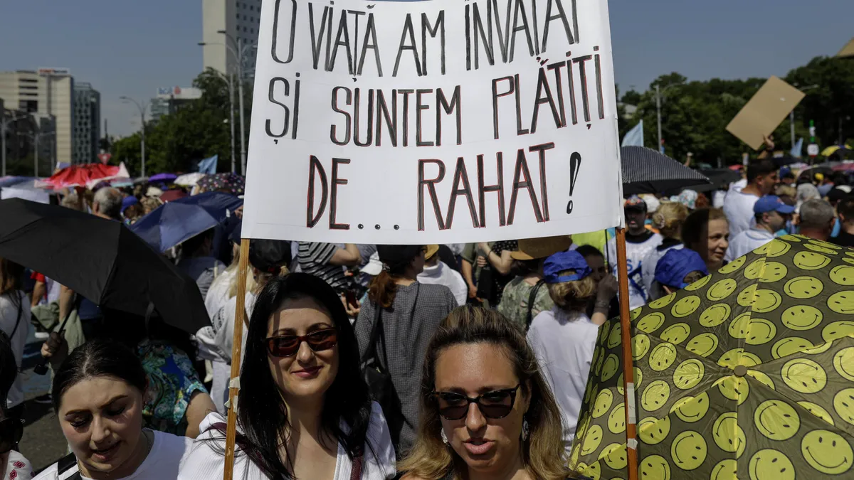 Mircea Miclea: „Greva profesorilor trebuie să continue, prin solicitarea a 6% din PIB pentru educație”
