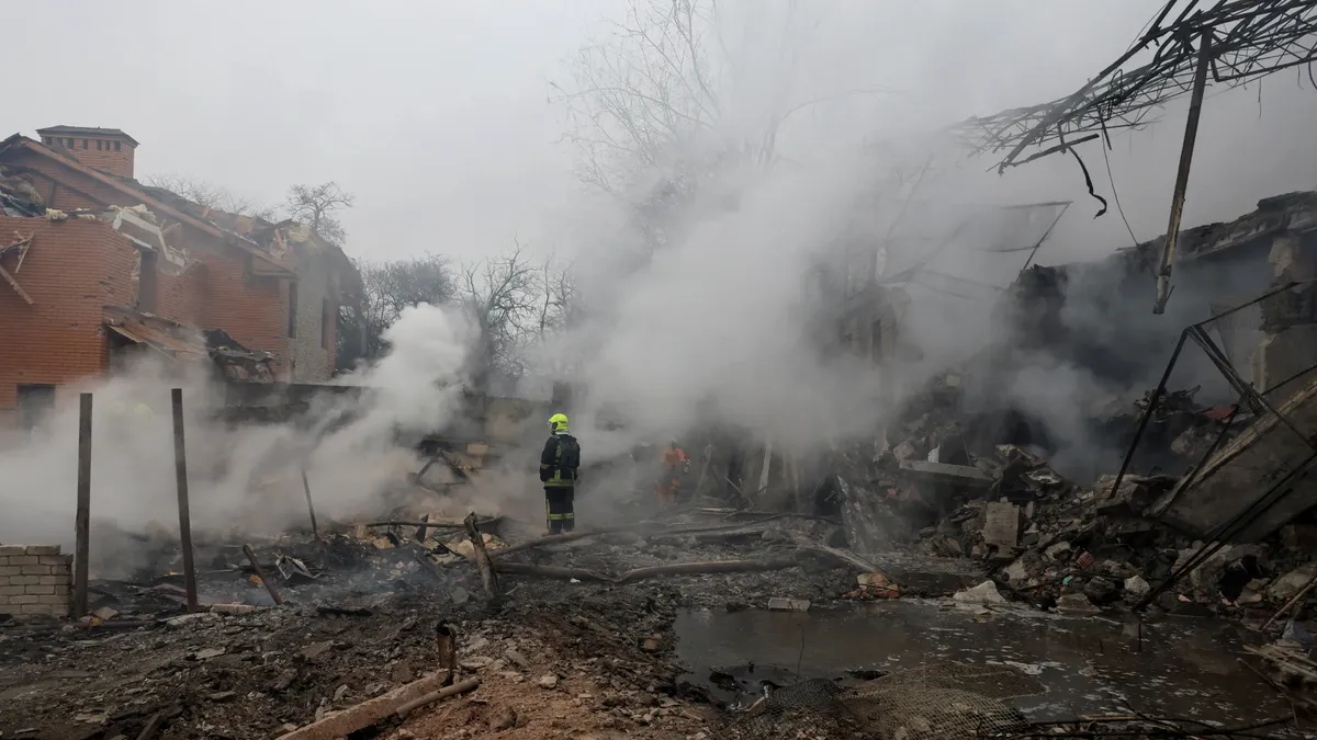 Alertă de bombardament la Odesa, cu câteva ore înainte de sosirea lui Nicușor Dan. Rusia a lovit din nou orașul de la Marea Neagră