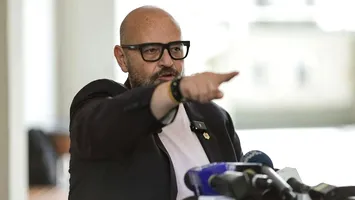  Cristian Popescu Piedone: „ȚARA, domnule! Întâi ȚARA!”
