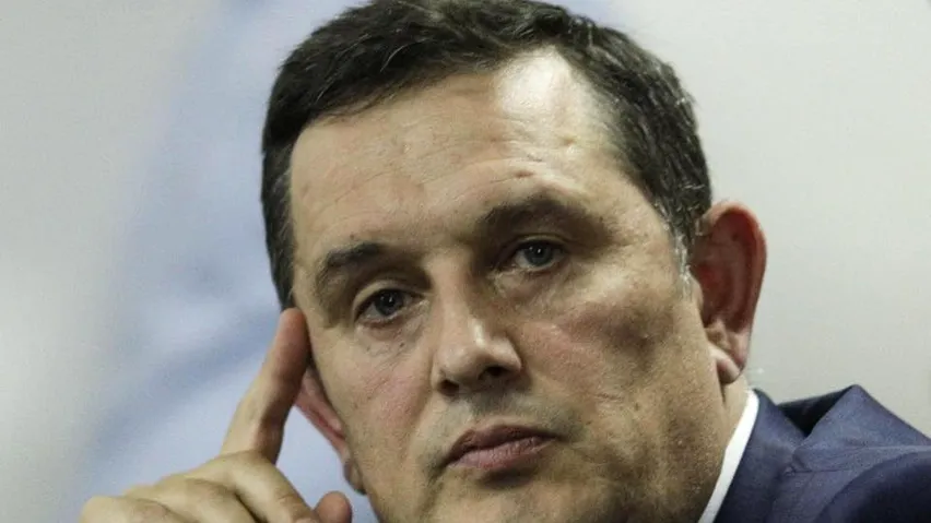 Piperea detonază negocierile pentru Guvern: „Grindeanu ar putea fi sacrificat după șase luni”