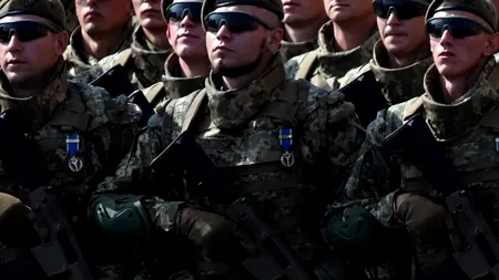 SUA și Marea Britanie autorizează retragerea personalului din ambasadele de la Kiev. Uniunea Europeană mai așteaptă