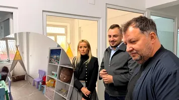 Secția de Pediatrie a Spitalului Județean Giurgiu, dotată cu un loc de joacă. Toma Petcu: Joaca nu ar trebui să lipsească nici din zilele petrecute în spital