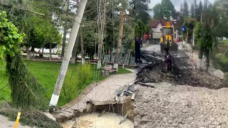 Autoritățile din Prahova: „Nu mai sunt motive de panică la Slănic”. Ce s-a întâmplat cu craterul
