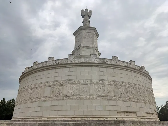 Sursa foto: Wikipedia / Tropaeum Traiani, Adamclisi