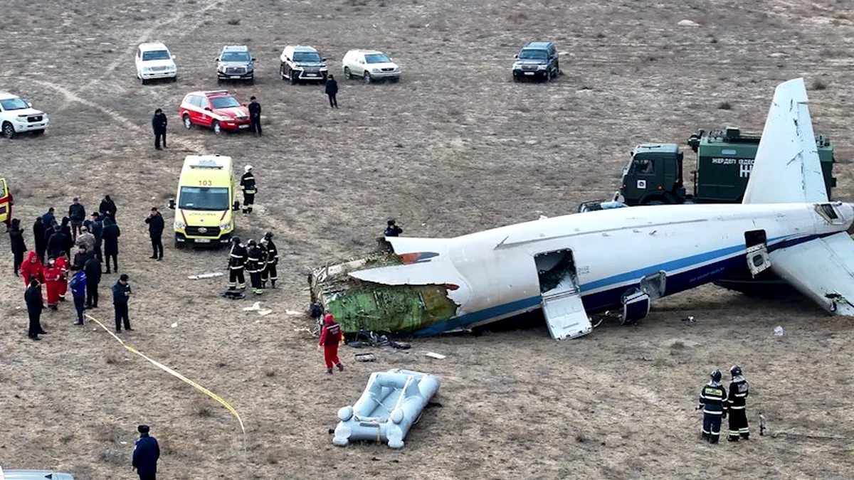Cutia neagră: detalii esențiale despre prăbușirea avionului Azerbaijan Airlines în Kazahstan