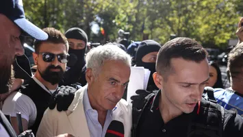 Cum a plănuit Călin Georgescu să fugă din țară: pașaport fals, vilă de 1,5 milioane de euro în Italia