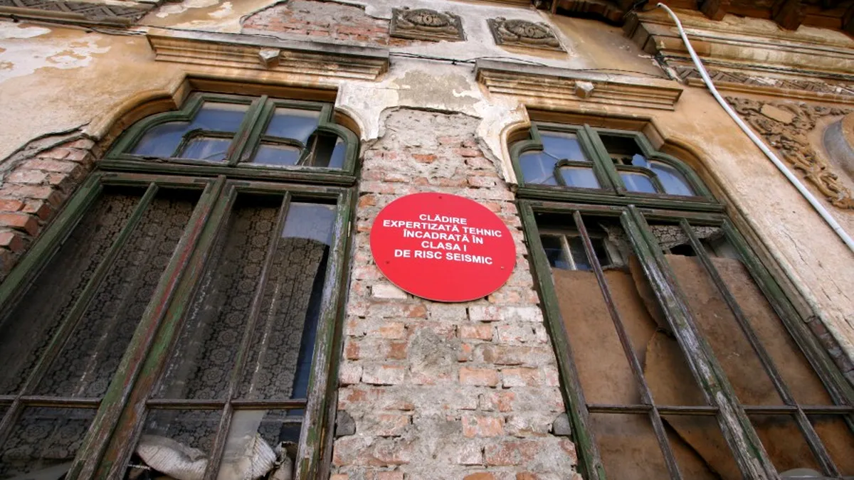 Peste 72 milioane de lei pentru reabilitarea a 6 clădiri cu risc seismic. Care sunt acestea