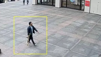 Atac armat bizar în Manhattan: Focuri de armă într-un zgârie-nori din New York. Există victime