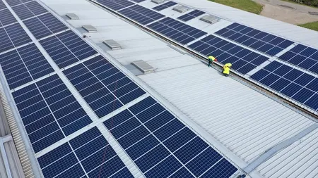 Enel a finalizat instalarea a trei centrale fotovoltaice. Cu cât se reduc emisiile de dioxid de carbon