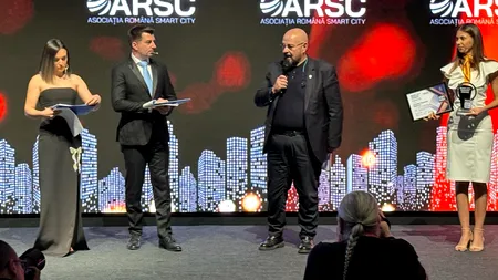 Primarul Piedone, premiat la Gala Smart City Industry Awards pentru proiectul ”Locuințe nZEB pentru tinerii din Sectorul 5”