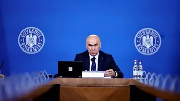 Caftan cu 3000 de euro la ghiozdan: austeritatea la prefecți