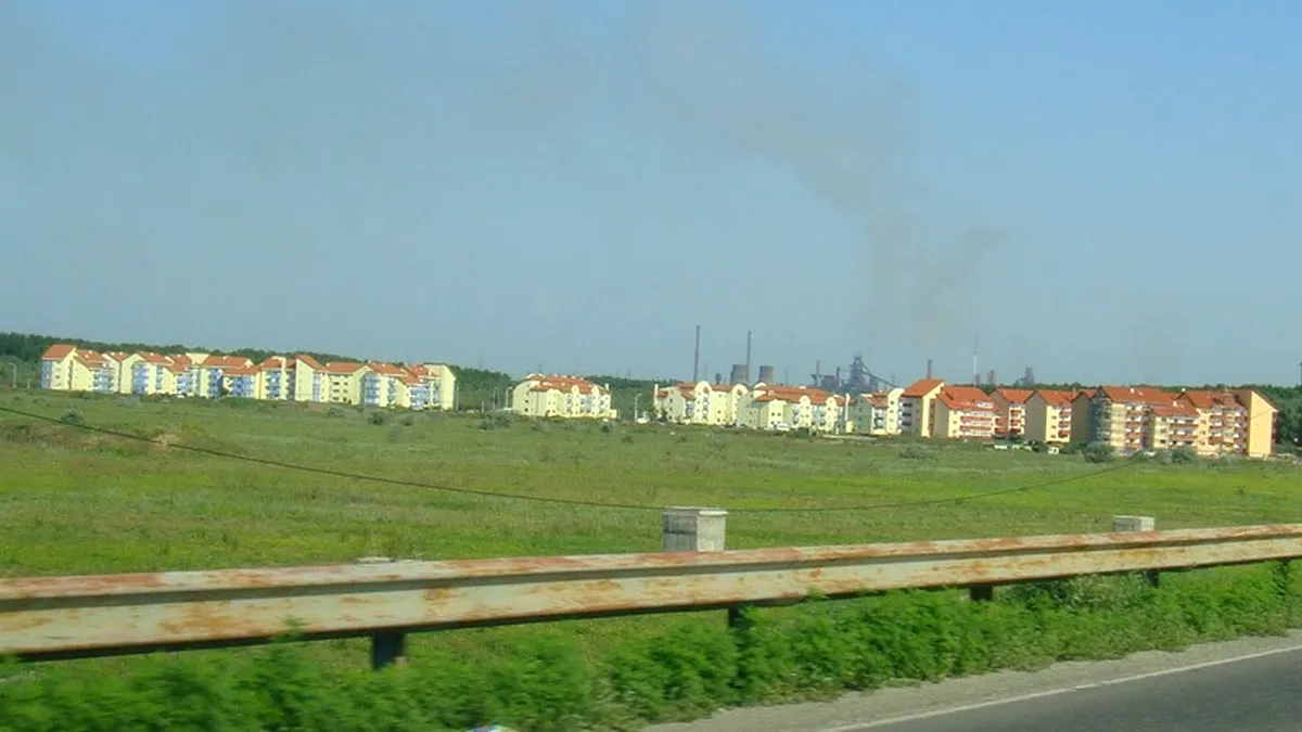 Sute de gălățeni, obligați să-și facă „buletine de Brăila”, din cauza unei decizii a haotice Guvernului Năstase, speriat de UDMR
