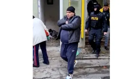 Interlopul Fane Căpățână, săltat de polițiști, după ce a aplicat „schema Maradona” la Buzău