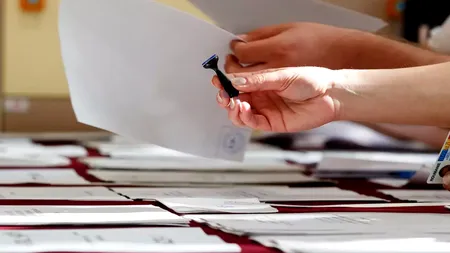 Alegeri prezidențiale 2025: Au mai rămas câteva ore până la încheierea campaniei electorale. Reguli, secții de vot în țară și străinătate