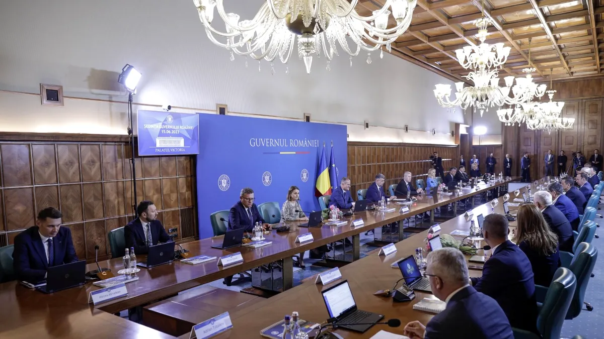 Premierul Marcel Ciolacu se pregătește de remaniere. Ce se află în spatele acestei mutări
