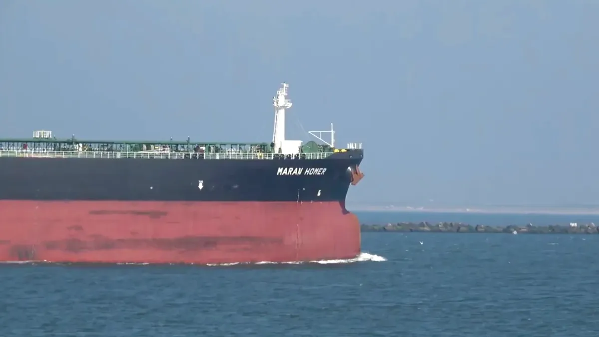 Petrolier grec atacat cu dronă în Marea Neagră. La bord se afla și un marinar român