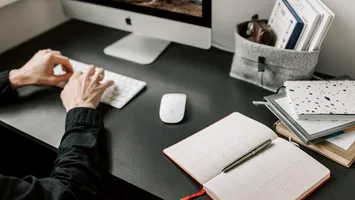 Cele mai comune modalități prin care investitorii pierd bani și cum te poți proteja de ele