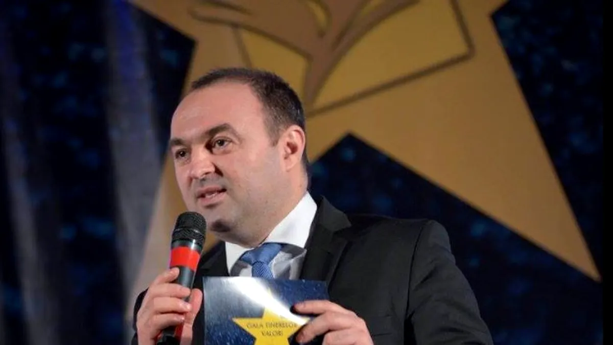 Fostul ministru Cristian Adomniţei scapă de cei 3 ani de condamnare în dosarul ''Albumul''