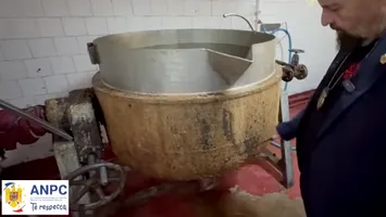 Dezastru într-o fabrică de conserve din Ilfov. Inspectorii ANPC au descoperit condiții șocante de igienă