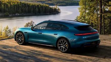 China a lansat o mașină asemănătoare cu Porsche. Se vinde la jumătate de preț