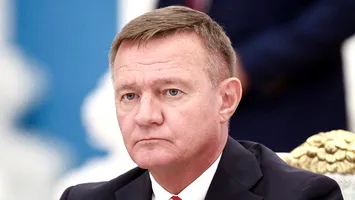 Moartea are carnet de partid: sinuciderea ministrului rus al Transporturilor ridică iar cortina asupra epurărilor lui Putin