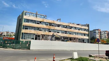 Urmele unui colos al industriei din România, șterse cu buldozerele (VIDEO)