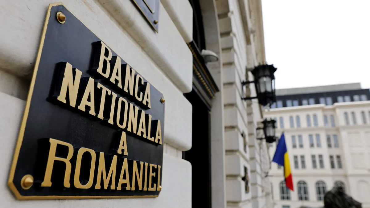 BNR joacă defensiv într-o economie expusă
