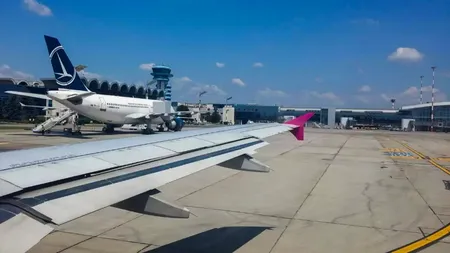 Aterizare de urgență la Otopeni. Alertă de bombă la bordul unui avion pe ruta Istanbul - Dusseldorf