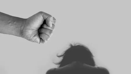 Fiul unui politician din Vaslui, arestat după ce ar fi violat o minoră