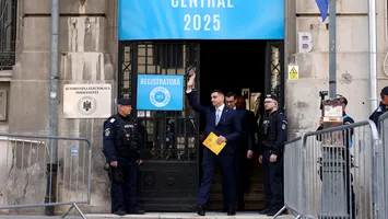 Lupte interne în AUR: Târziu îl torpilează pe Simion exact în ziua depunerii candidaturii
