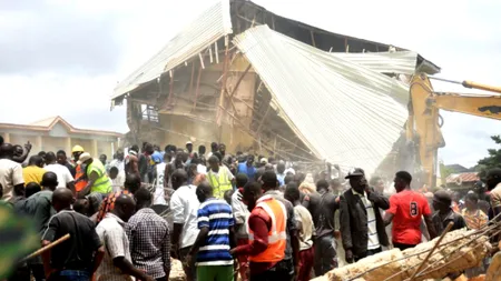 Tragedie în Nigeria. Peste 20 de elevi au decedat, după ce școala s-a prăbușit peste ei