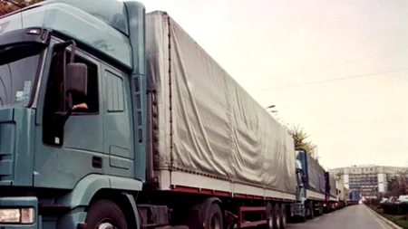 UNTRR solicită Comisiei Europene suspendarea obligaţiei întoarcerii acasă a camioanelor