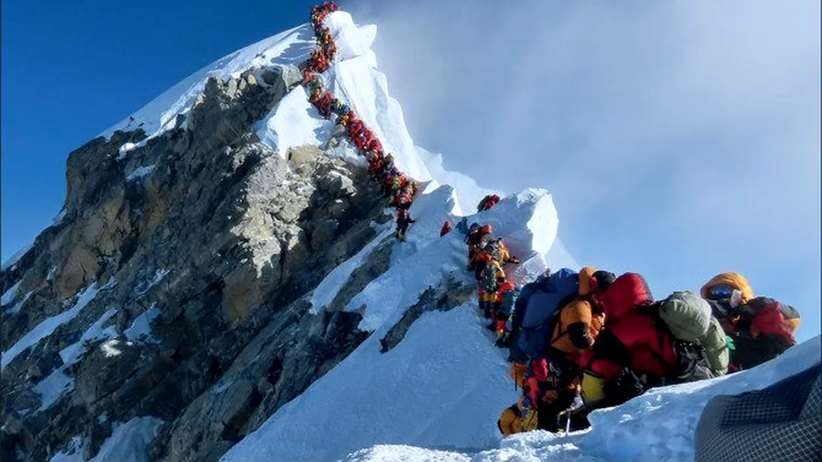 China interzice urcarea alpiniştilor pe Muntele Everest, de pe partea tibetană