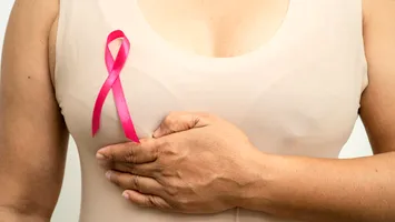 Cancerul de sân ar putea fi eradicat cu ajutorul unui vaccin revoluționar