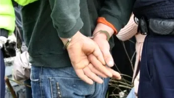 Primarul din Flămânzi reținut de DNA, alături de un alt edil