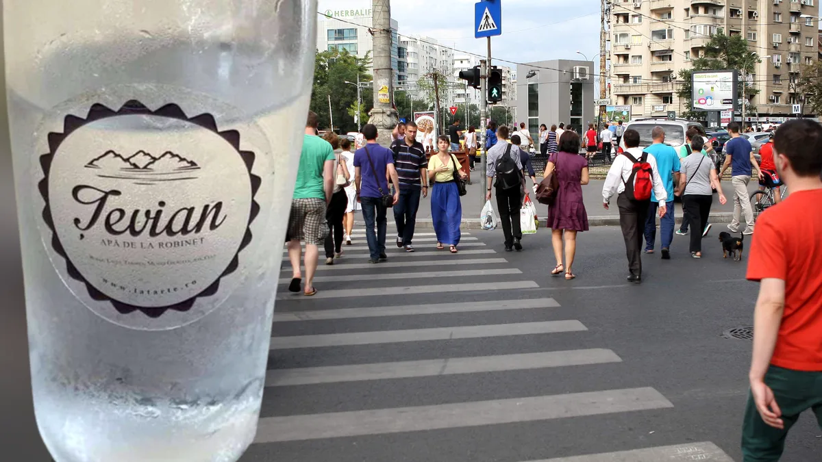 La cât a ajuns să coste apa, o să ajungem să o bem cu paiul!