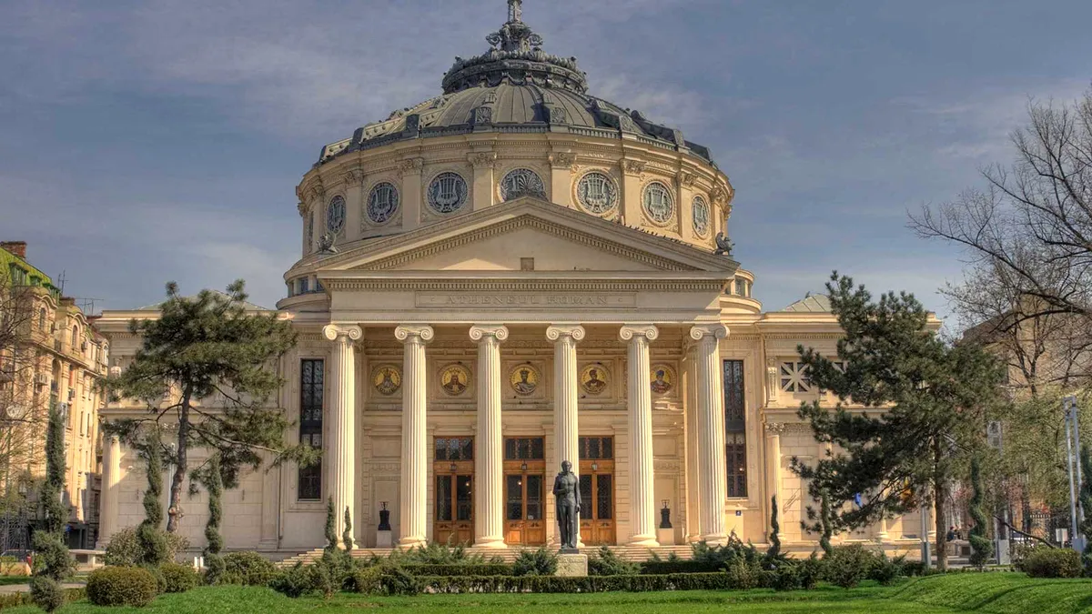O cafea și o carte la Ateneu: Simbolul cultural al Bucureștiului își deschide porțile pentru noi experiențe