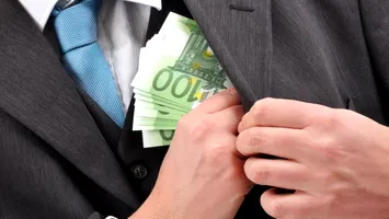 Corupția în România rămâne o problemă majoră. Suntem în ultimele trei țări din UE (HARTĂ)