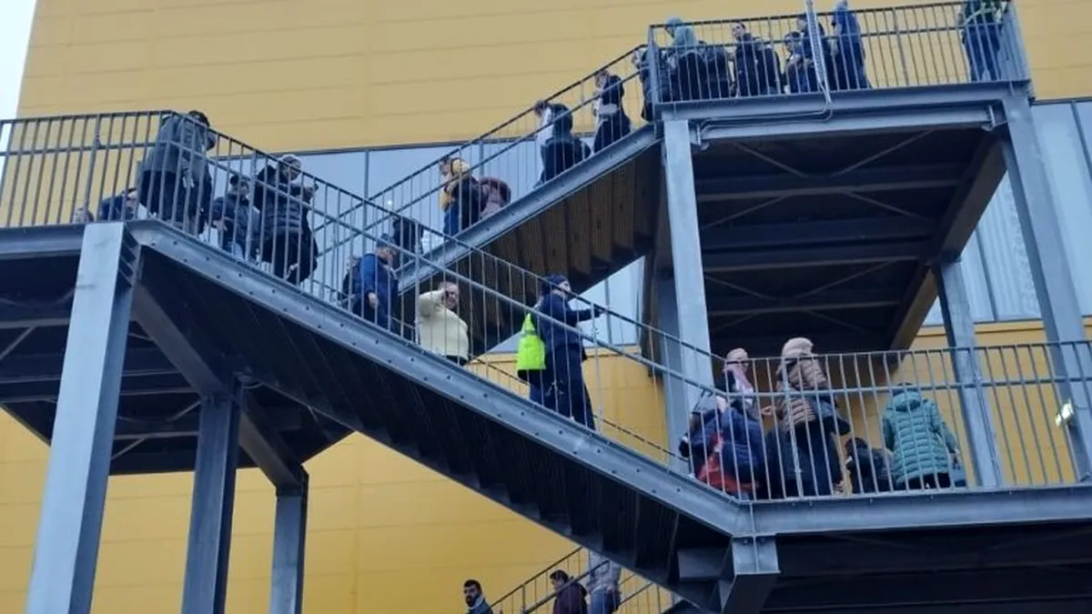 Evacuare de urgență la Ikea Pallady, sâmbătă (video)