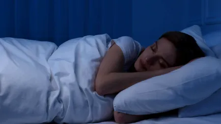 Somnul neregulat mărește riscul de AVC și criză cardiacă