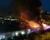 ”Pui pe Jar” în flăcări la Craiova: Incendiul s-a extins la mai multe spații comerciale