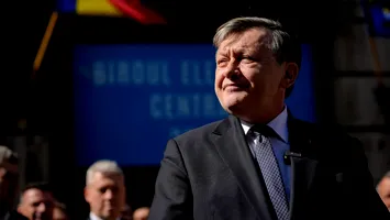 Crin Antonescu a semnat Declarația Universității București privind orientarea euroatlantică a României
